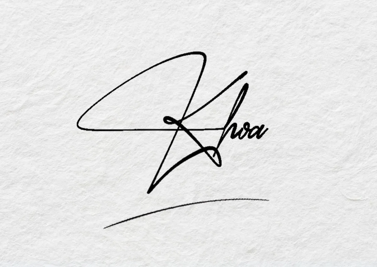 Chữ ký cho người mệnh Mộc nên có các nét cong, mềm mại, hướng về phía trước.