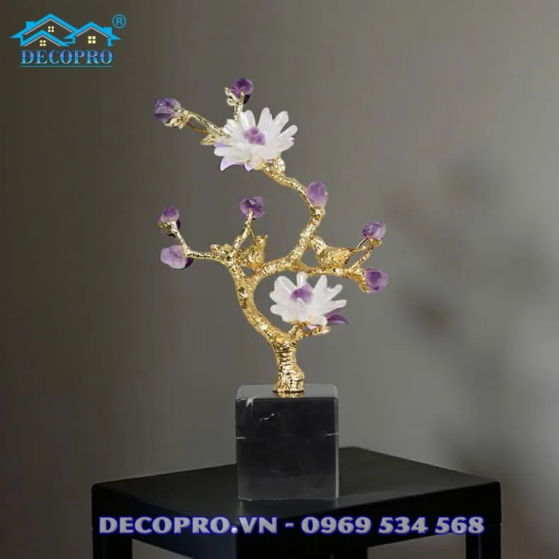 Cận cảnh vẻ đẹp tinh xảo của cây hoa đá thạch anh