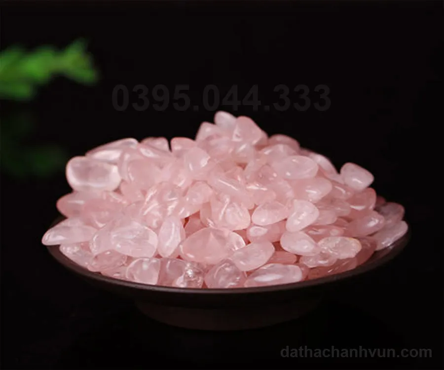 Đá thạch anh hồng có tác dụng tốt trong phong thủy