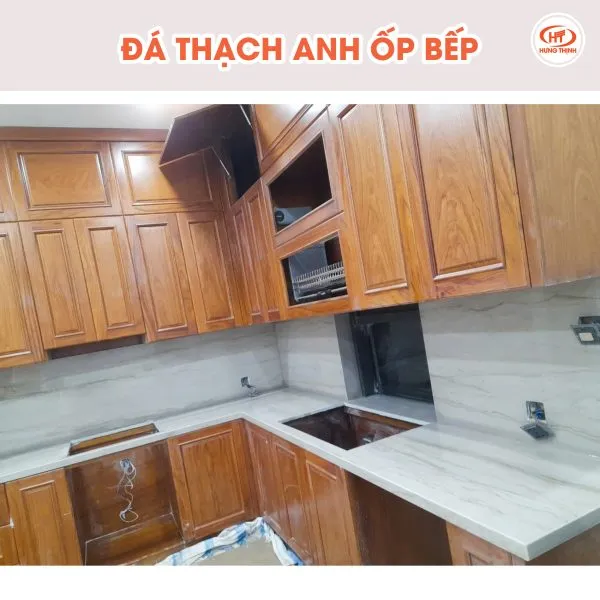 Đá Thạch Anh Kalahari có bề mặt sáng bóng, ít bám bẩn và dễ dàng vệ sinh