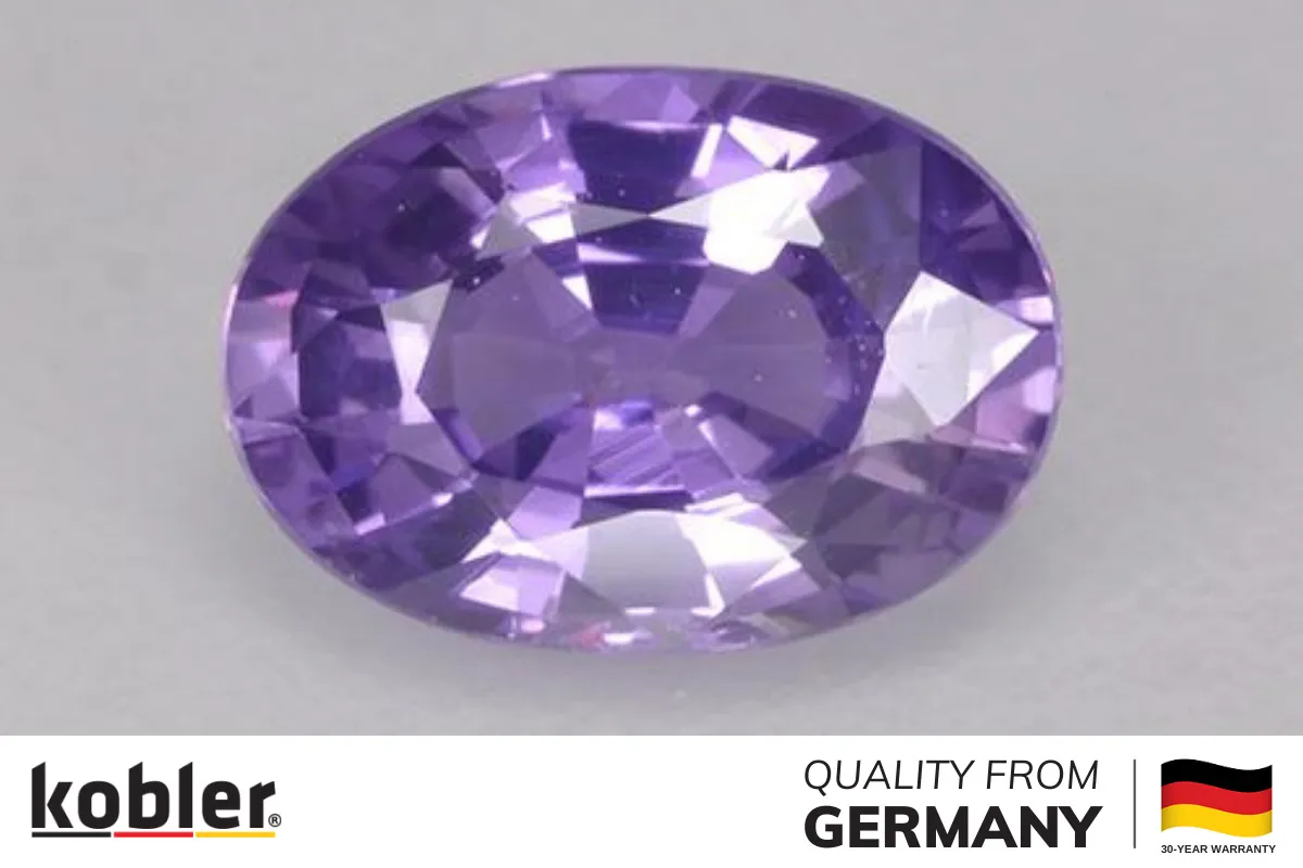 Đá sapphire tím có màu sắc tương đồng với thạch anh tím