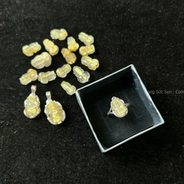 Dây chuyền tỳ hưu đá thạch anh tóc vàng