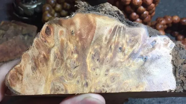 Vân gỗ huyết long