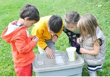 Hứng thú với môn vật lý qua các thí nghiệm và học nhóm