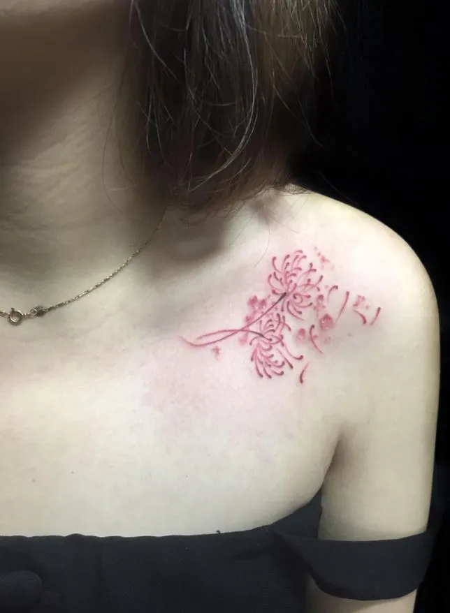 hình xăm bỉ ngạn mini quai xanh