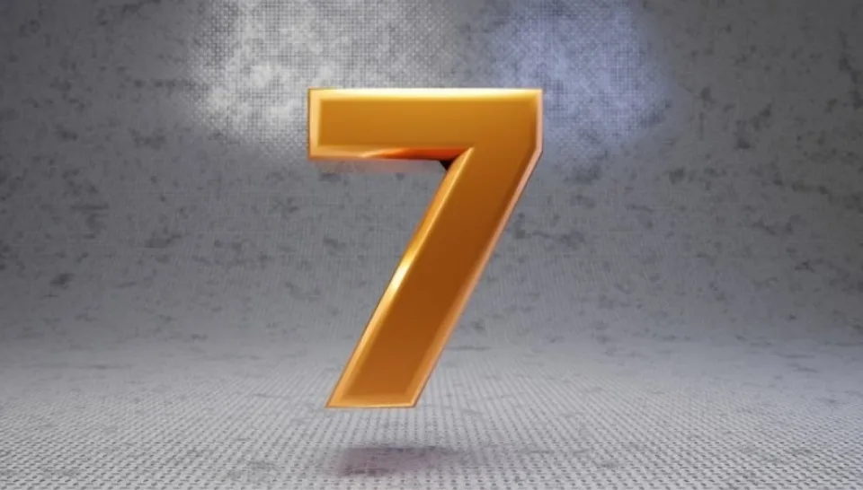 Sự khác biệt về ý nghĩa con số 7 giữa văn hóa phương Đông và phương Tây
