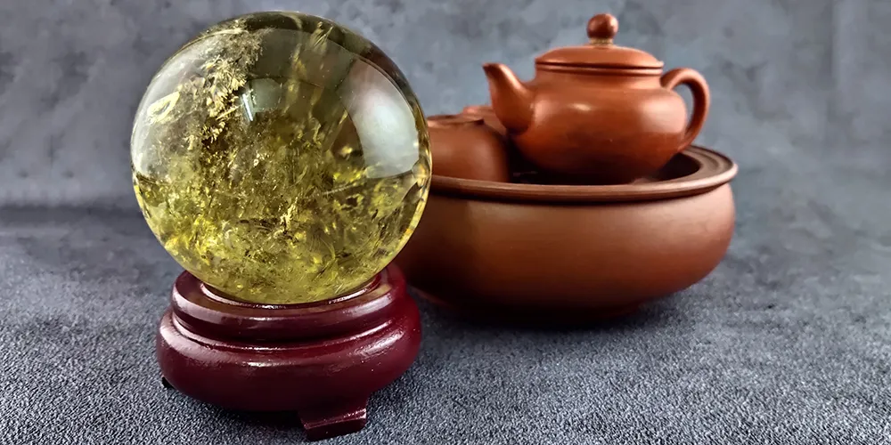 Quả cầu thạch anh vàng có nhiều tác dụng tích cực tới sức khỏe