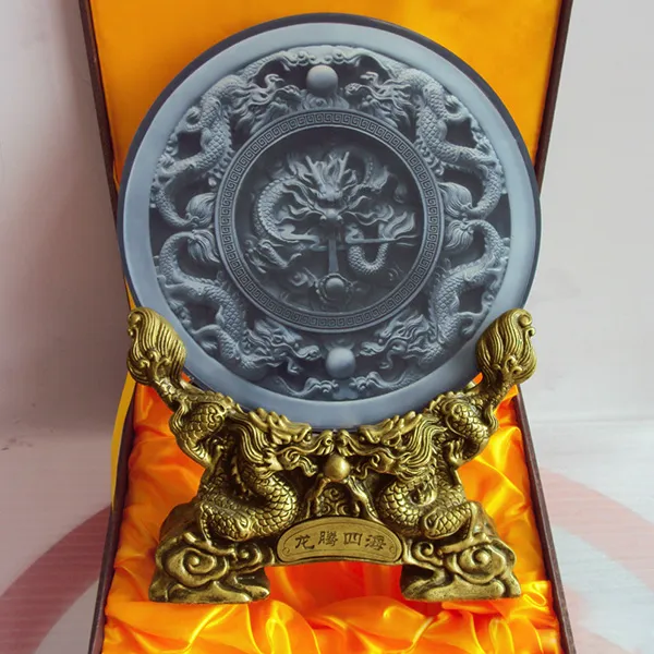 Tranh địa phong thủy mang ý nghĩa cầu chúc bình an và thịnh vượng cho người nhận