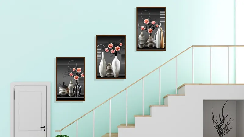 Sử dụng tranh treo cầu thang giúp không gian thêm sinh động và mới mẻ
