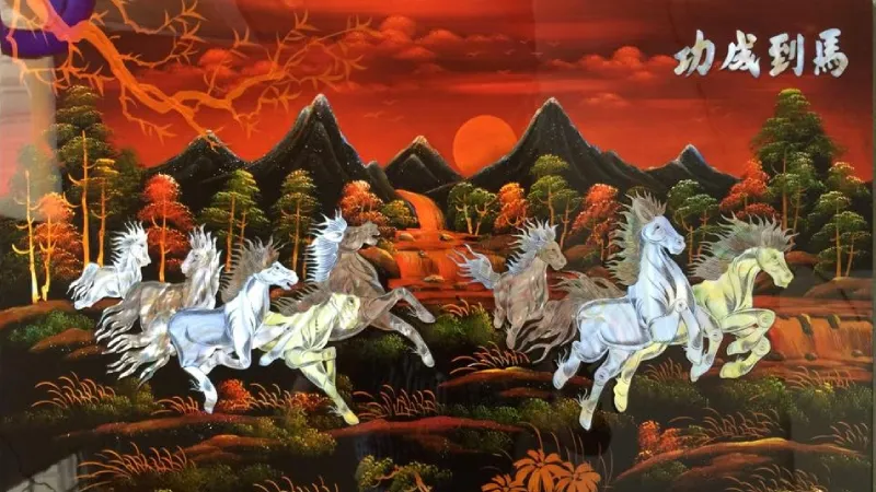 Tranh sơn mài là biểu tượng của sự sang trọng và đẳng cấp cho gia chủ