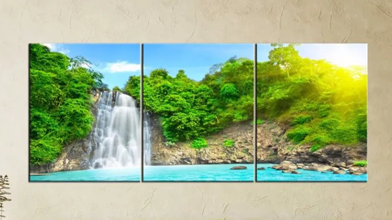 Kích thước và màu sắc tranh cần hài hòa với tổng thể kiến trúc ngôi nhà