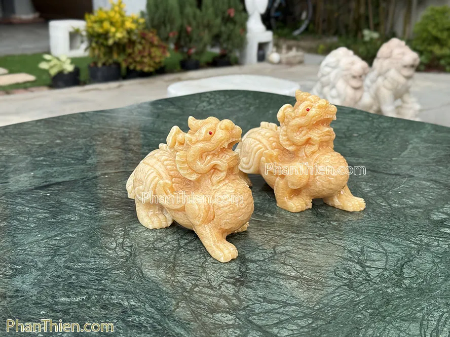 Tượng Tỳ Hưu Phong thuỷ bằng đá ngọc Hoàng Long - TH-54