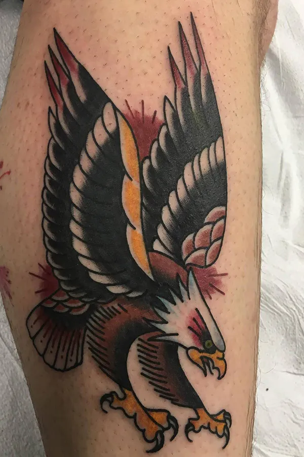 Hình xăm đại bàng với nhiều màu sắc kết hợp lại với nhau