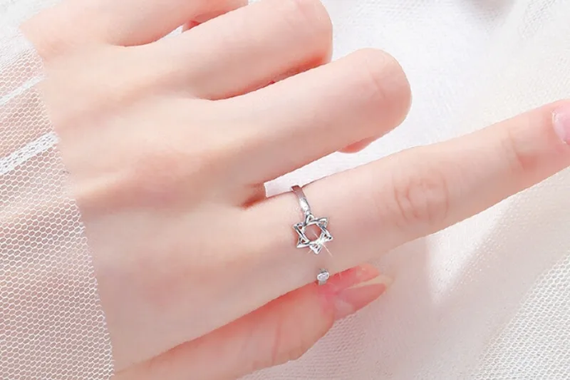 y-nghia-cac-ngon-tay-deo-nhan-9