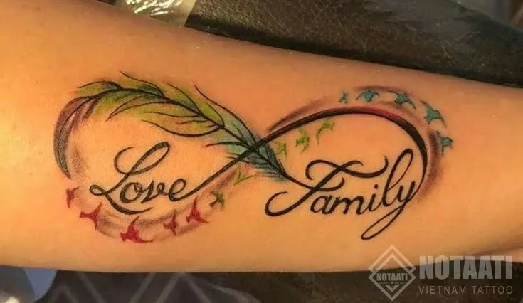 Ý nghĩa hình xăm lông vũ vô cực