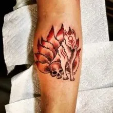 Hình xăm Kitsune với các yếu tố bổ sung