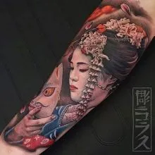 Hình xăm Kitsune với các yếu tố bổ sung