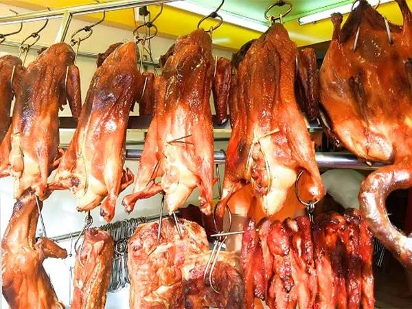 Nằm mơ thấy vịt quay có ý nghĩa gì trong cuộc sống hằng ngày?