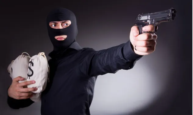 Hình ảnh minh họa việc bắt được kẻ trộm trong giấc mơ báo hiệu thành công