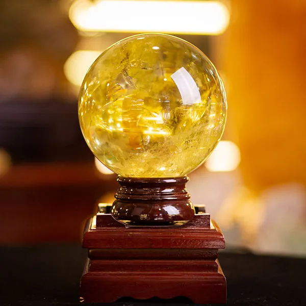 Quả Cầu Thạch Anh Màu Vàng: Bảo Vật Tài Lộc & Trí Tuệ 2026 29 Quả cầu thạch anh màu vàng tự nhiên độ trong suốt cao từ Brazil