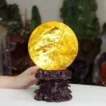 Quả cầu thạch anh tóc vàng