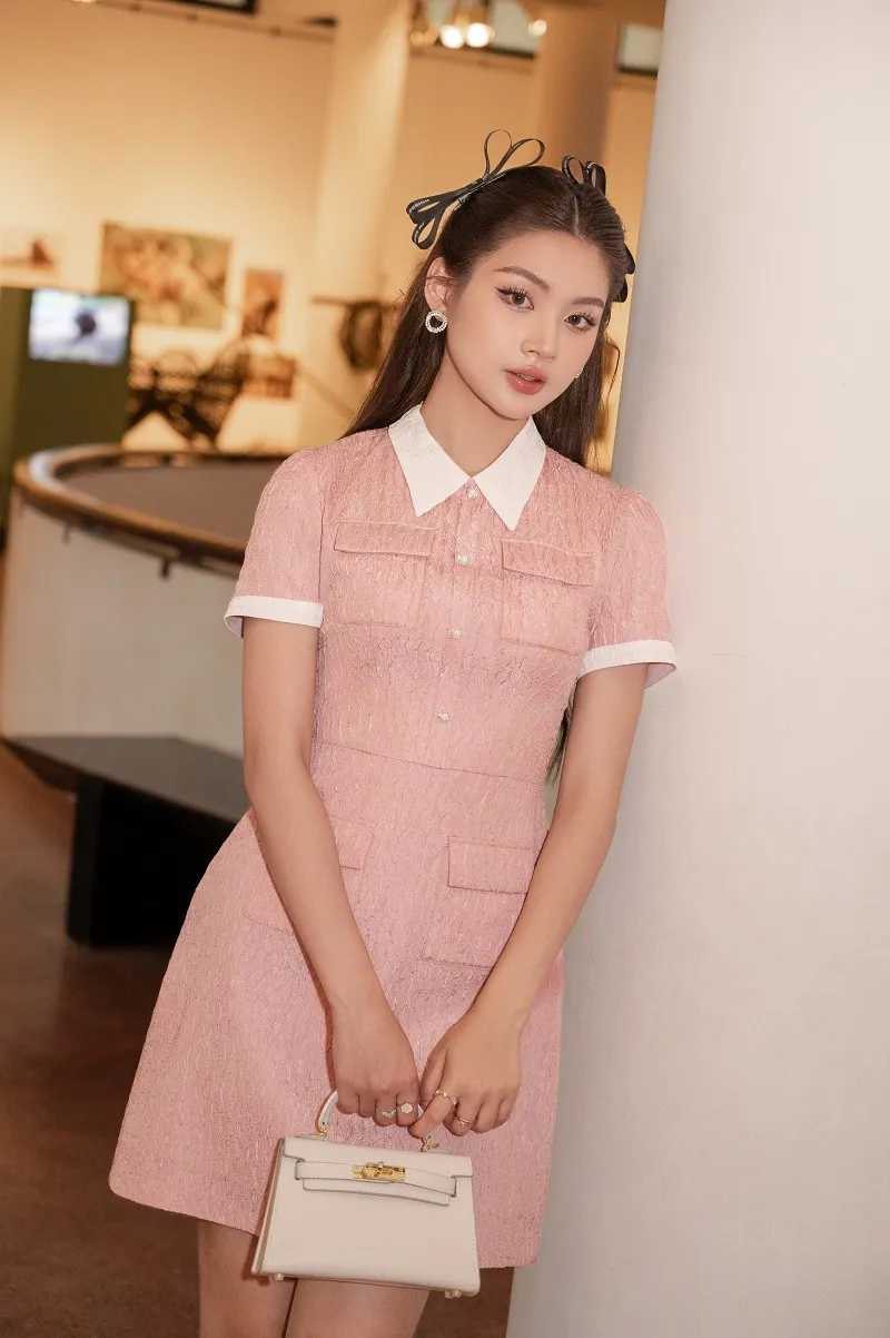 Mệnh Thổ hợp màu hồng tương sinh