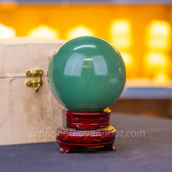 Quả cầu phong thủy thạch anh xanh