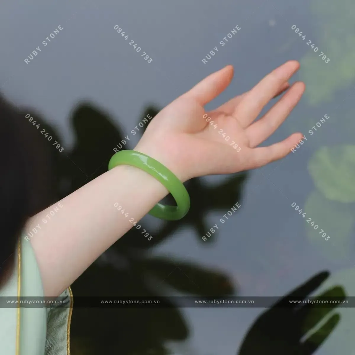 Sự khác nhau cơ bản của Jadeite jade (Ngọc cẩm thạch) và Nephrite jade (Ngá»c bÃ­ch)