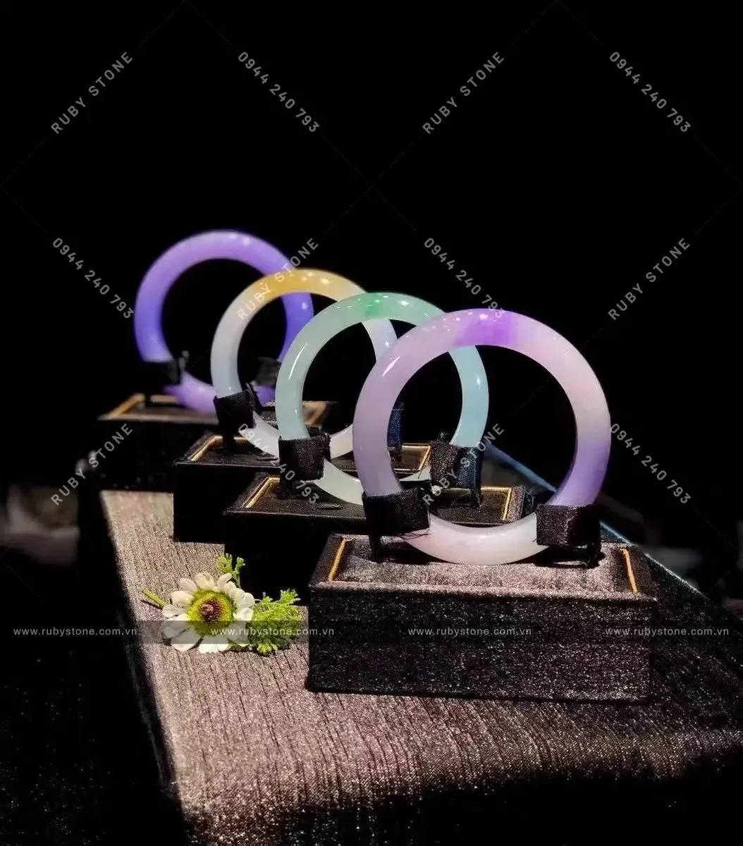 Ngọc Thô Jadeite jade (Ngọc cẩm thạch)