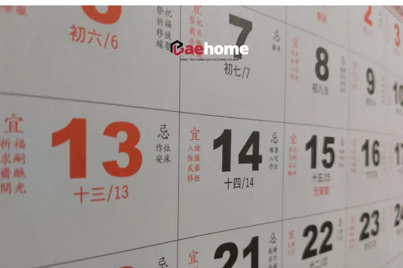 Tra cứu lịch vạn niên để tìm ngày hoàng đạo đại cát cho việc sửa bếp