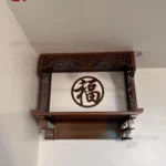 Bàn thờ Thổ Công treo tường thiết kế hiện đại phù hợp căn hộ chung cư