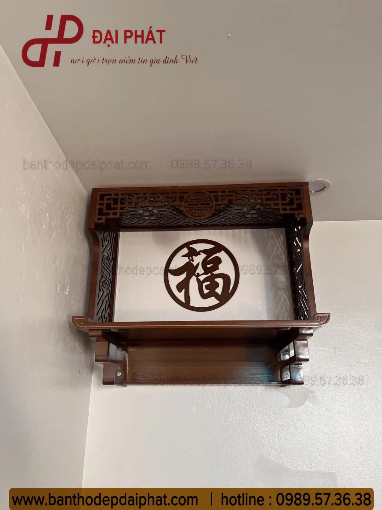 bàn thờ thổ công treo tường TS211 thiết kế hiện đại