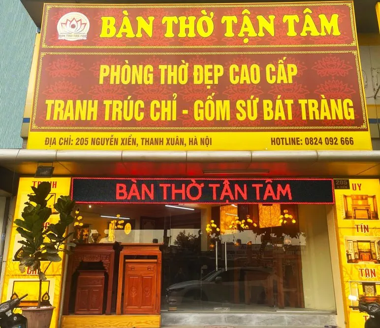 Top 99+ Mẫu Bàn Thờ Đẹp Đơn Giản Chuẩn Phong Thủy 2026 14 Trải nghiệm không gian trưng bày bàn thờ đẹp đơn giản tại showroom cao cấp