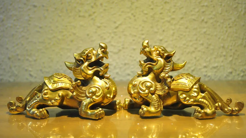 Tỳ hưu ở bàn thờ Thần Tài và ông Địa