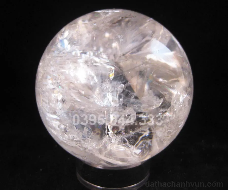 Quả cầu thạch anh trắng đặt bàn làm việc
