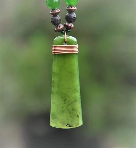 Dây chuyền đá ngọc bích