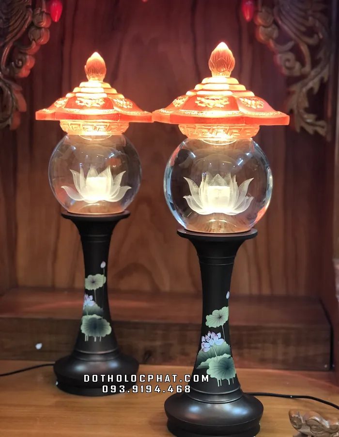 Đèn thờ cúng thân đồng nắp lưu ly đẹp nhất