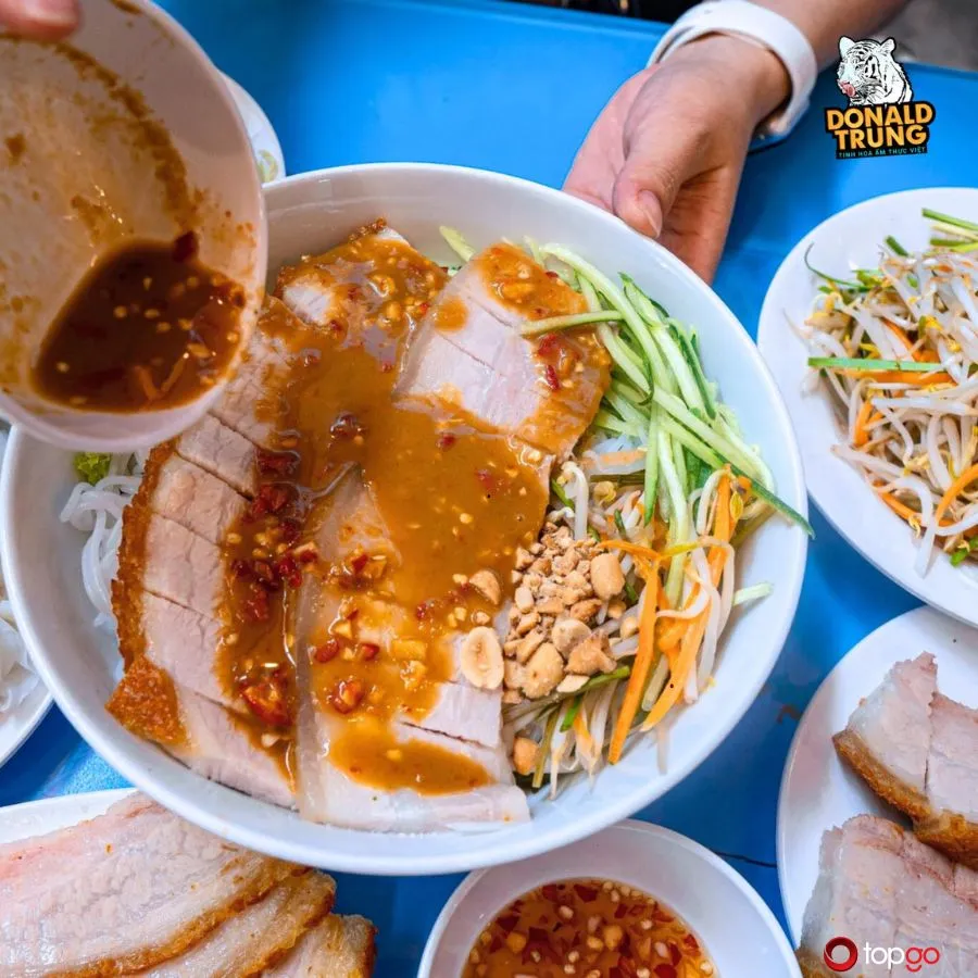 Tô bún mắm nêm đặc sản kích thích mọi giác quan tại 141 Đỗ Bá Ngũ Hành Sơn Đà Nẵng