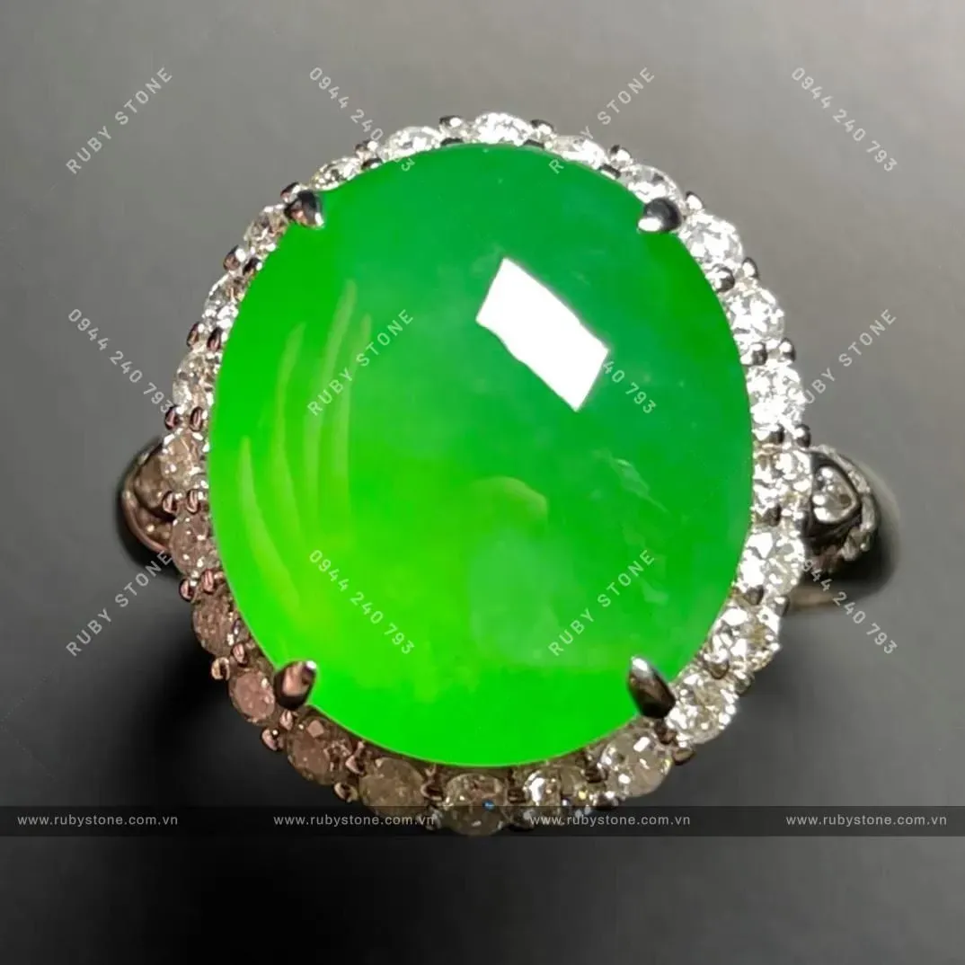 Sự khác nhau cơ bản của Jadeite jade (Ngọc cẩm thạch) và Nephrite jade (Ngọc bích)