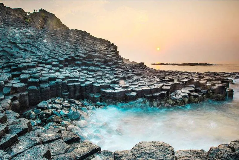 Gành Đá Đĩa - Tuyệt tác địa chất từ nham thạch núi lửa tại Phú Yên