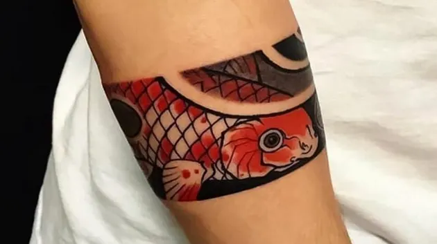 Tattoo vong tay ca chep