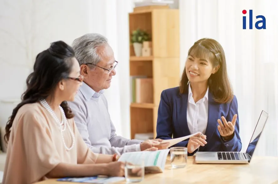 Cấu trúc hỏi tuổi bằng tiếng Anh: What is … age?