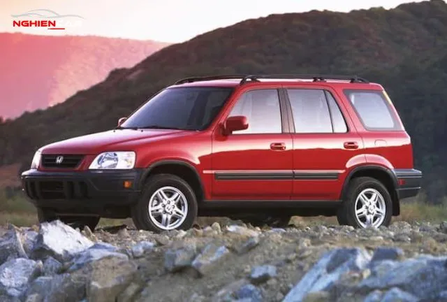 Honda CR-V màu đỏ đại cát cho chồng mệnh Mộc vợ mệnh Thổ