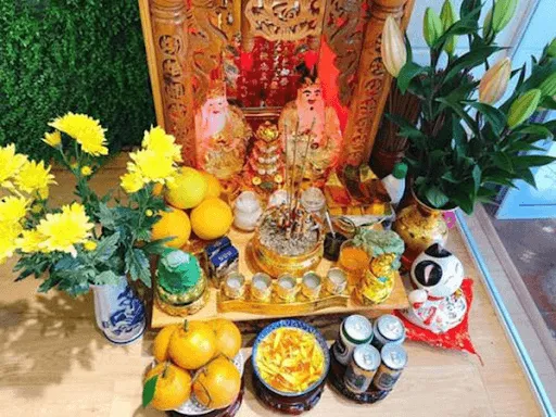 Bàn thờ Thần Tài Thổ Địa truyền thống