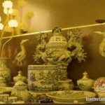 Bàn thờ treo tường giúp tiết kiệm không gian cho căn hộ chung cư