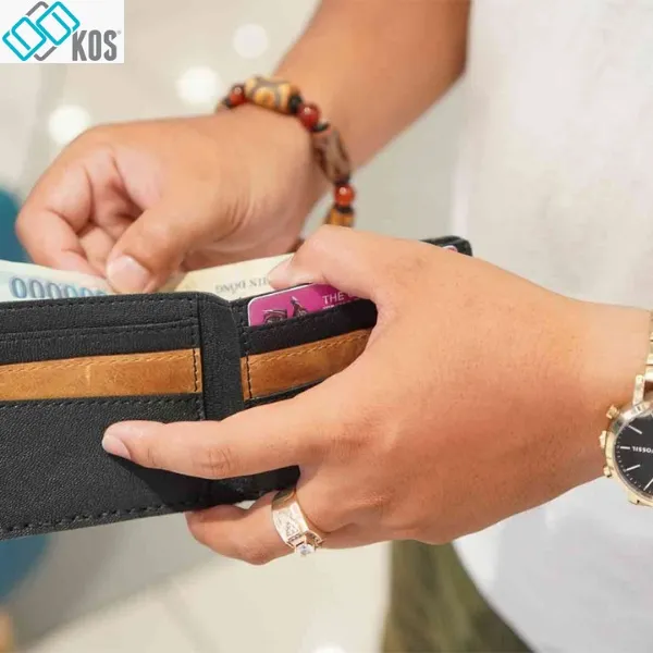 Các lưu ý phong thủy quan trọng khi sử dụng và quản lý ví tiền người mệnh Thổ.