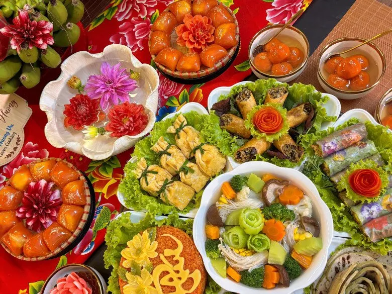 Mâm chay cúng rằm tháng Giêng đầy đủ, chỉn chu