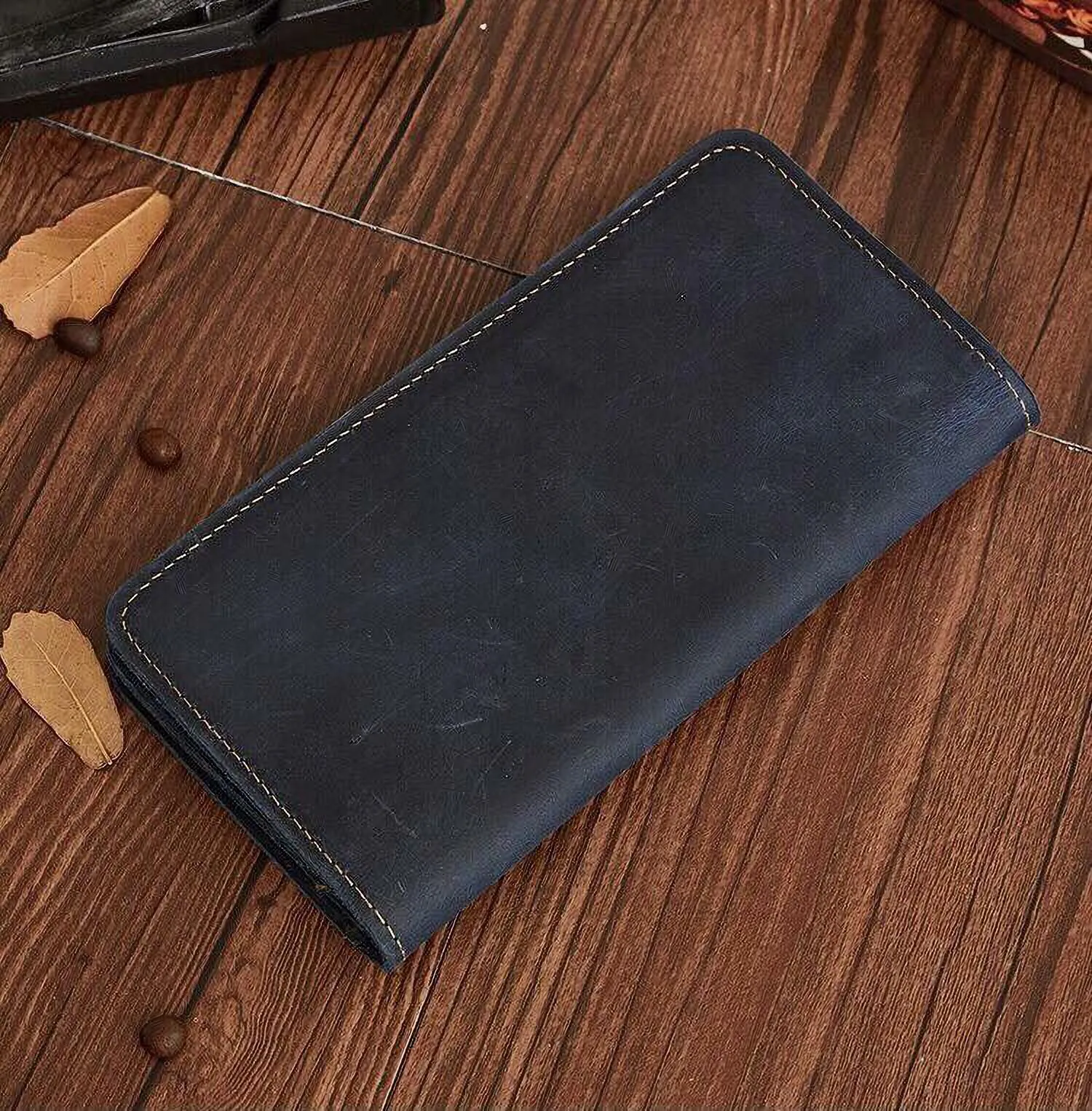 Ví màu xanh dương trẻ trung