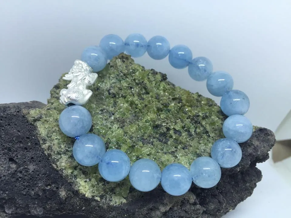 Vòng đá Aquamarine cho mệnh Mộc