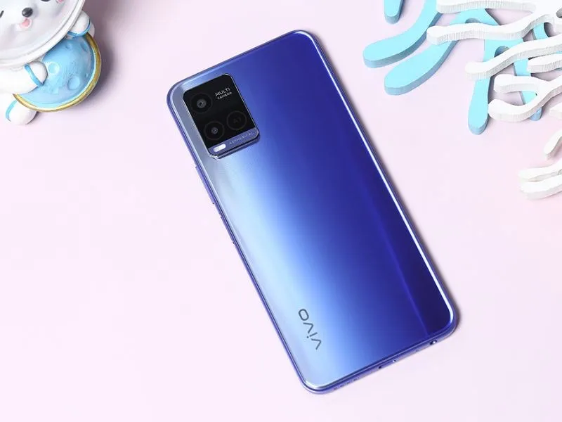 Mệnh Thủy hợp điện thoại màu gì để thu tài lộc 2026? 31 Màu điện thoại cho người mệnh Thủy